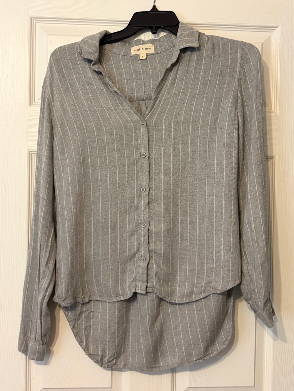 Cloth & Stone grey pinstripe long-sleeve button-down shirt